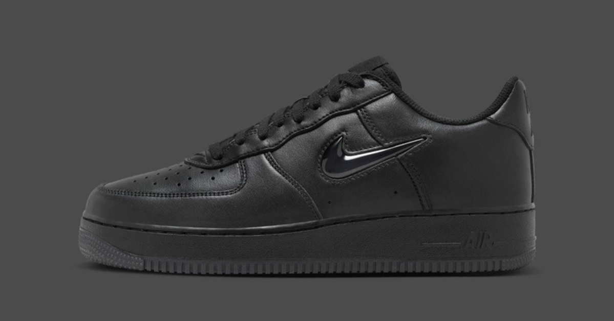 Detailed Images of the Nike Air Force 1 